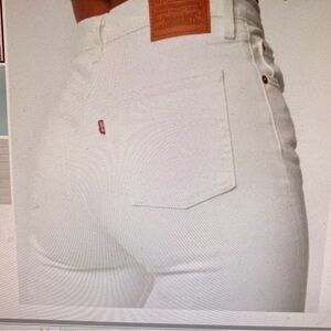 Levi's Premium Ribcage Jeans  size 24 length 34 is a beautiful cream color